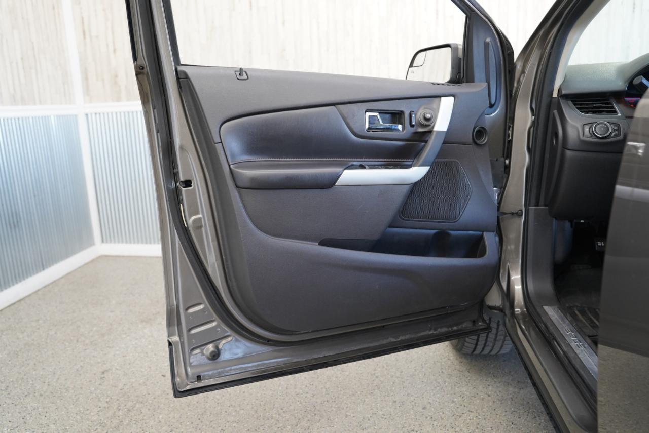 Ford Edge 4dr Limited FWD 2012