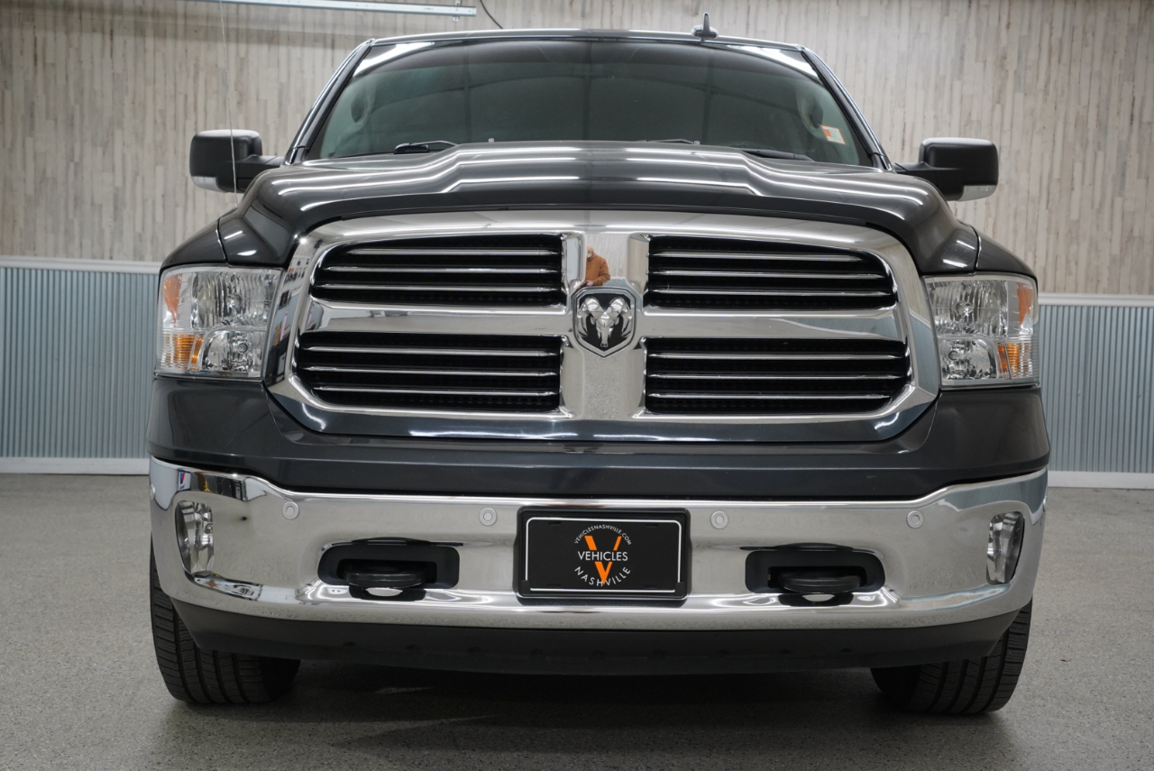RAM 1500 Big Horn 4x4 Crew Cab 5'7" Box 2017