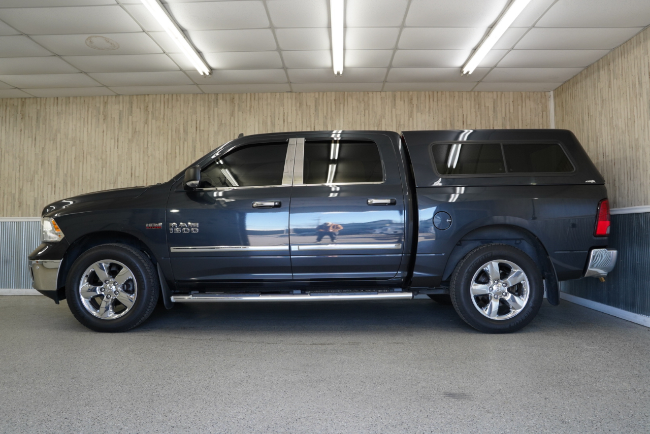 RAM 1500 Big Horn 4x4 Crew Cab 5'7" Box 2017