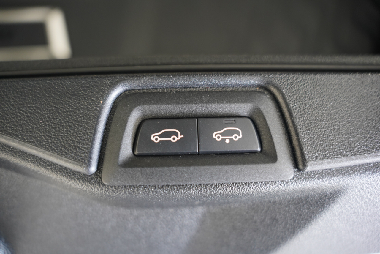 BMW X7 xDrive40i Sports Activity Vehicle 2026