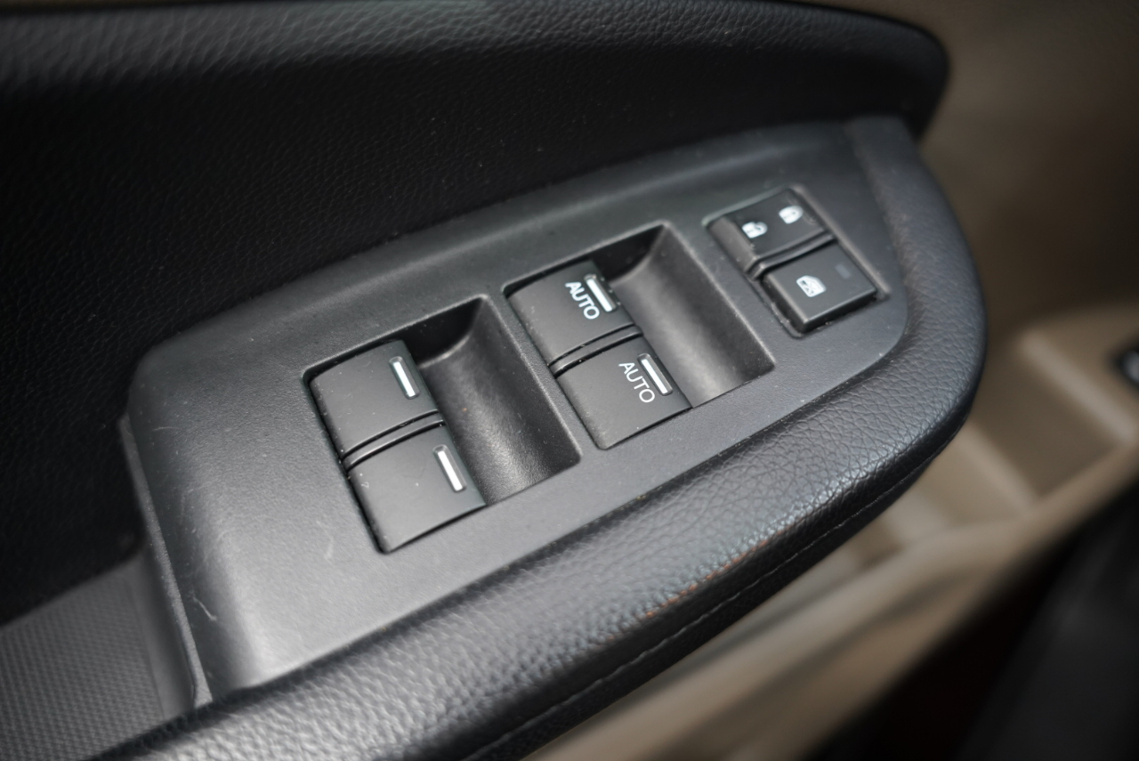 Honda Pilot AWD 4dr Touring w/RES & Navi 2016