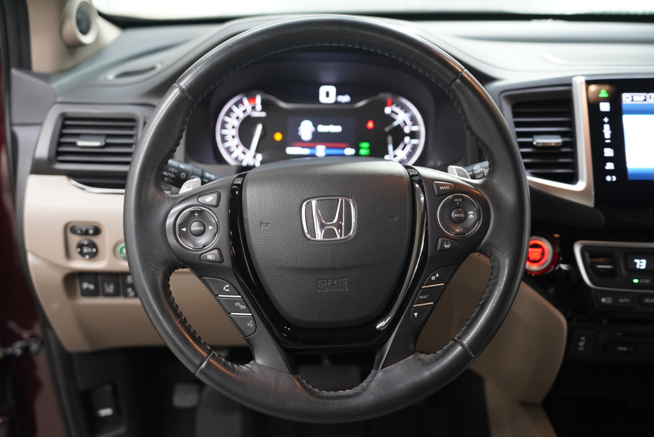 Honda Pilot AWD 4dr Touring w/RES & Navi 2016
