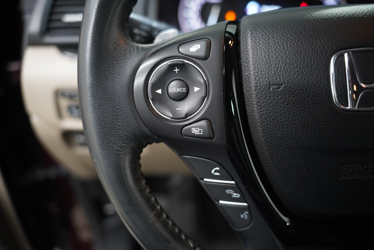 Honda Pilot AWD 4dr Touring w/RES & Navi 2016