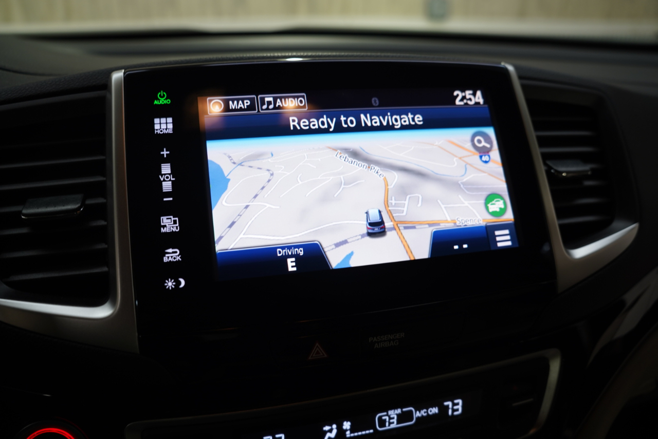 Honda Pilot AWD 4dr Touring w/RES & Navi 2016