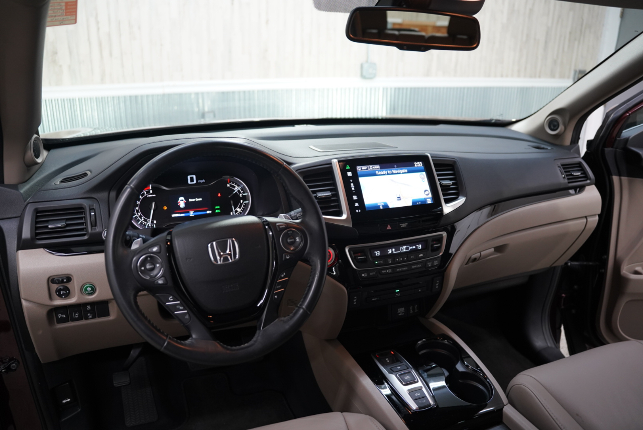 Honda Pilot AWD 4dr Touring w/RES & Navi 2016