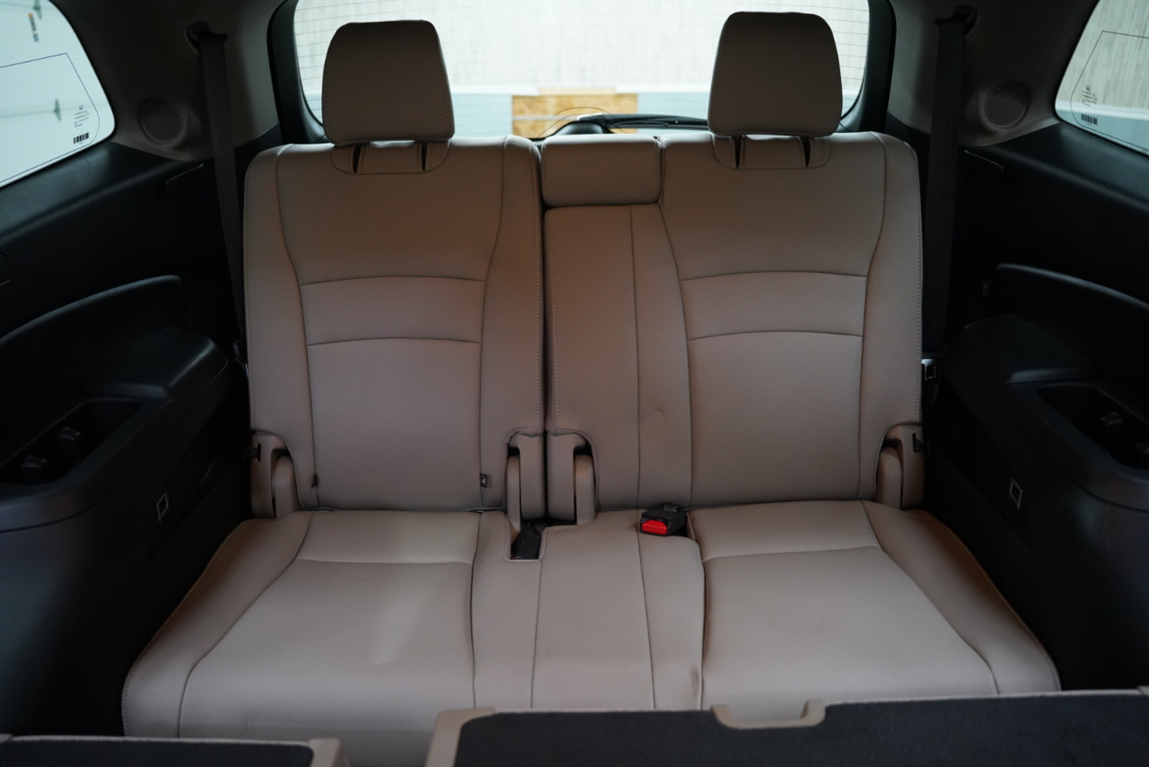 Honda Pilot AWD 4dr Touring w/RES & Navi 2016