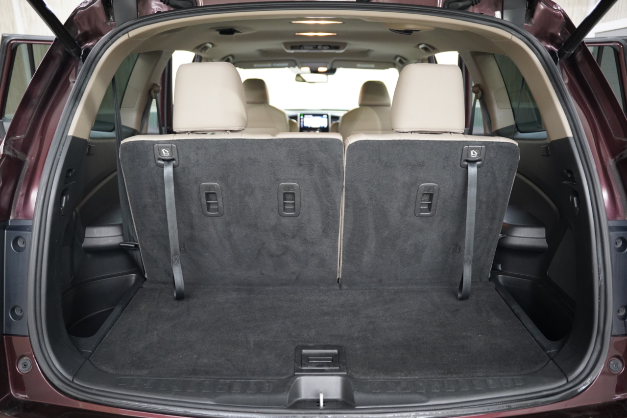 Honda Pilot AWD 4dr Touring w/RES & Navi 2016