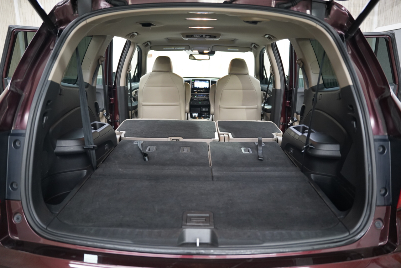 Honda Pilot AWD 4dr Touring w/RES & Navi 2016