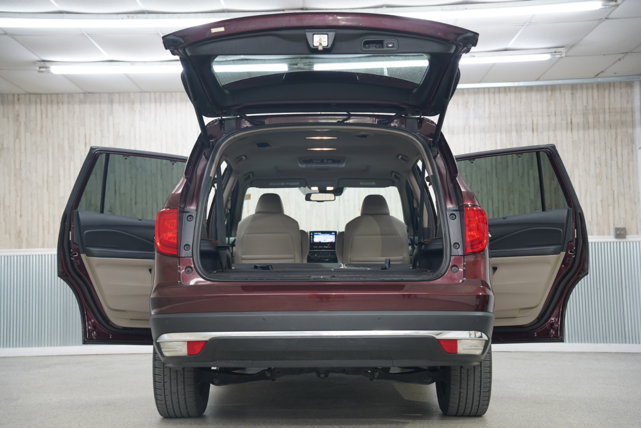 Honda Pilot AWD 4dr Touring w/RES & Navi 2016