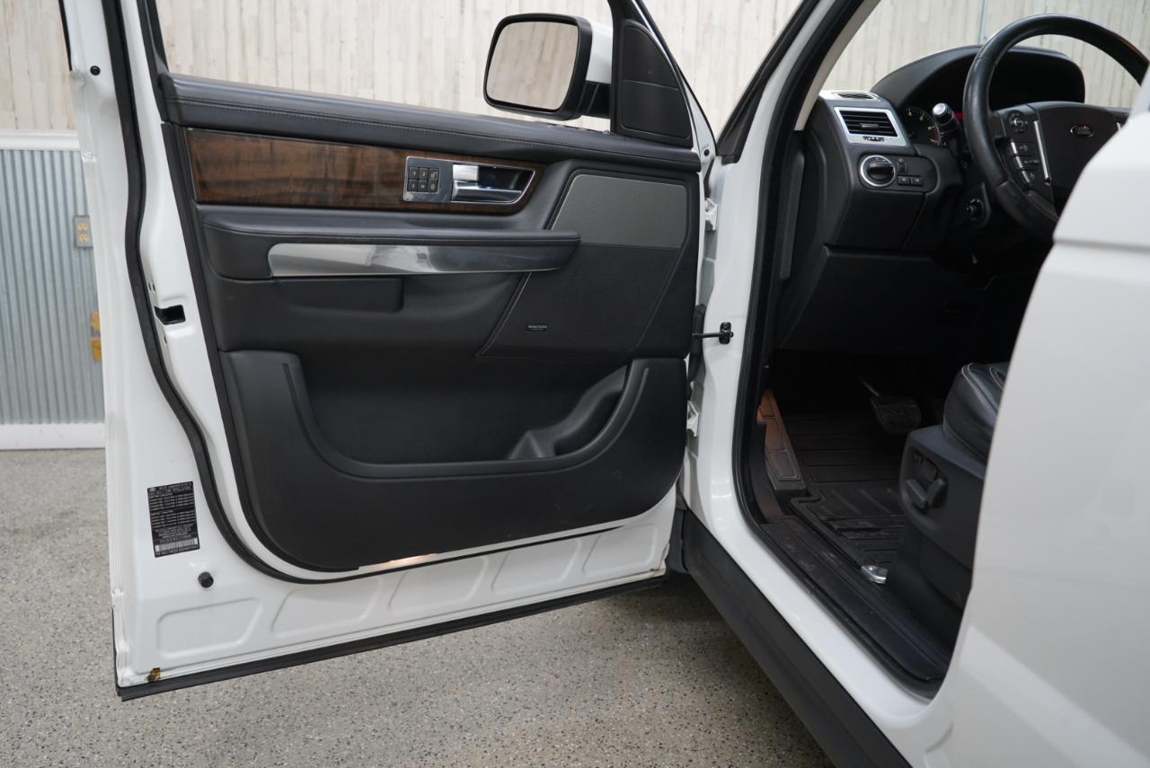 Land Rover Range Rover Sport 4WD 4dr HSE LUX 2012