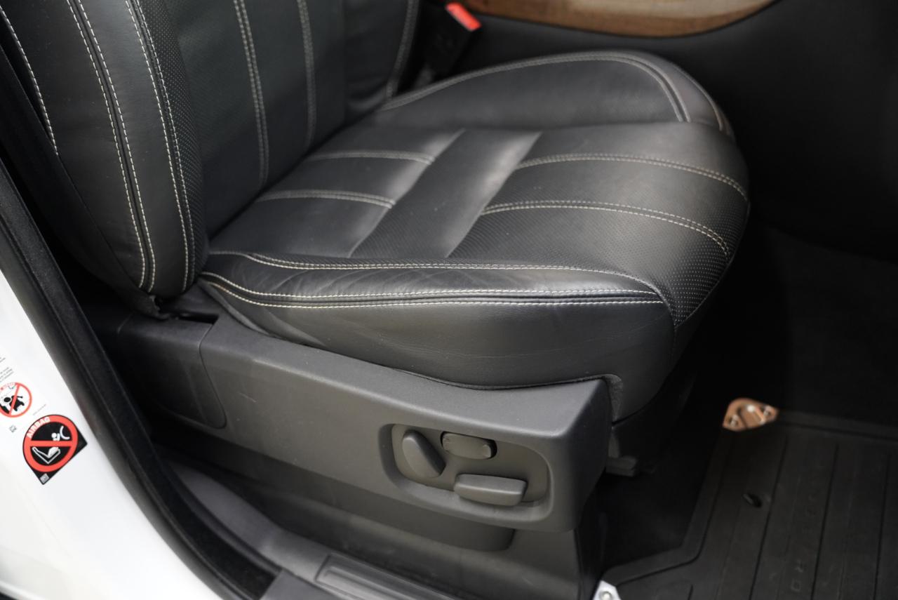 Land Rover Range Rover Sport 4WD 4dr HSE LUX 2012