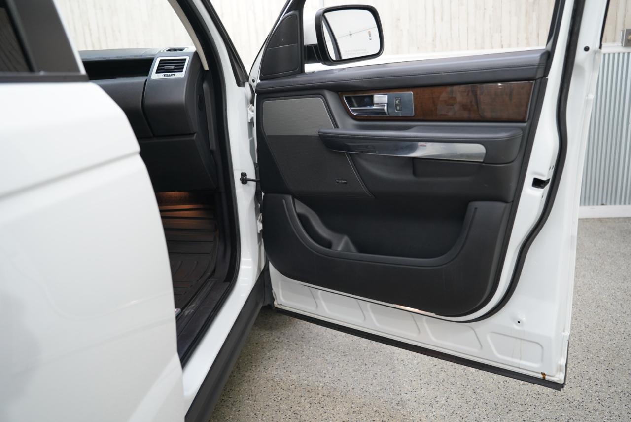 Land Rover Range Rover Sport 4WD 4dr HSE LUX 2012