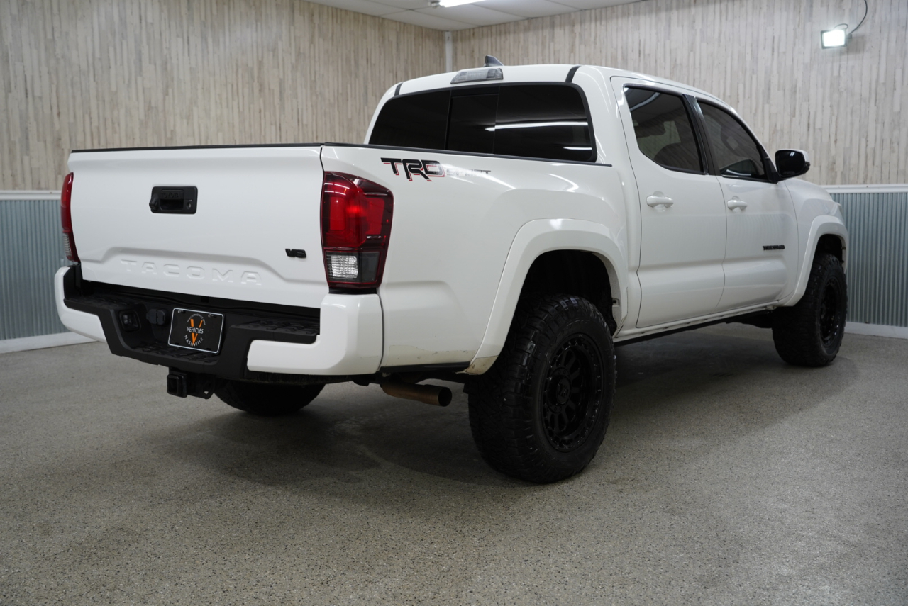 Toyota Tacoma  2018