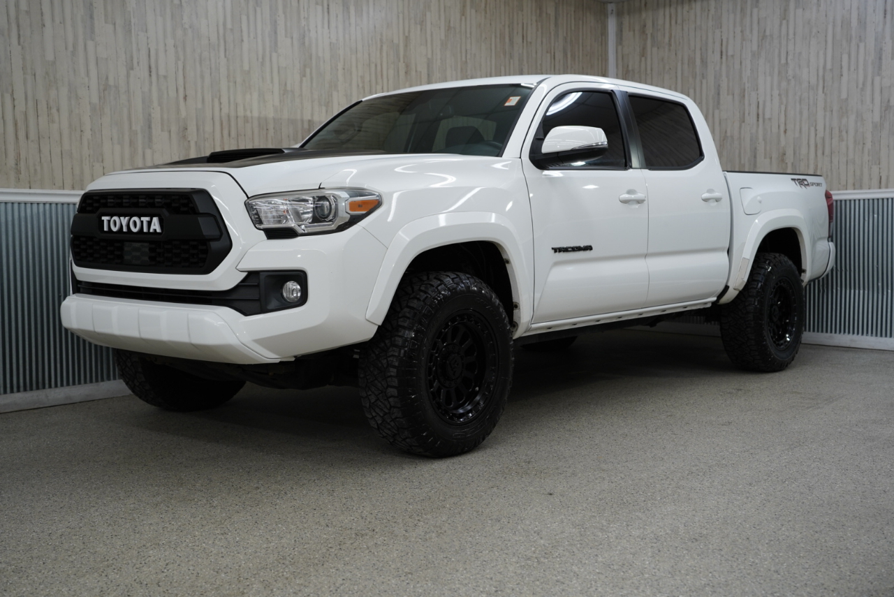 Toyota Tacoma  2018