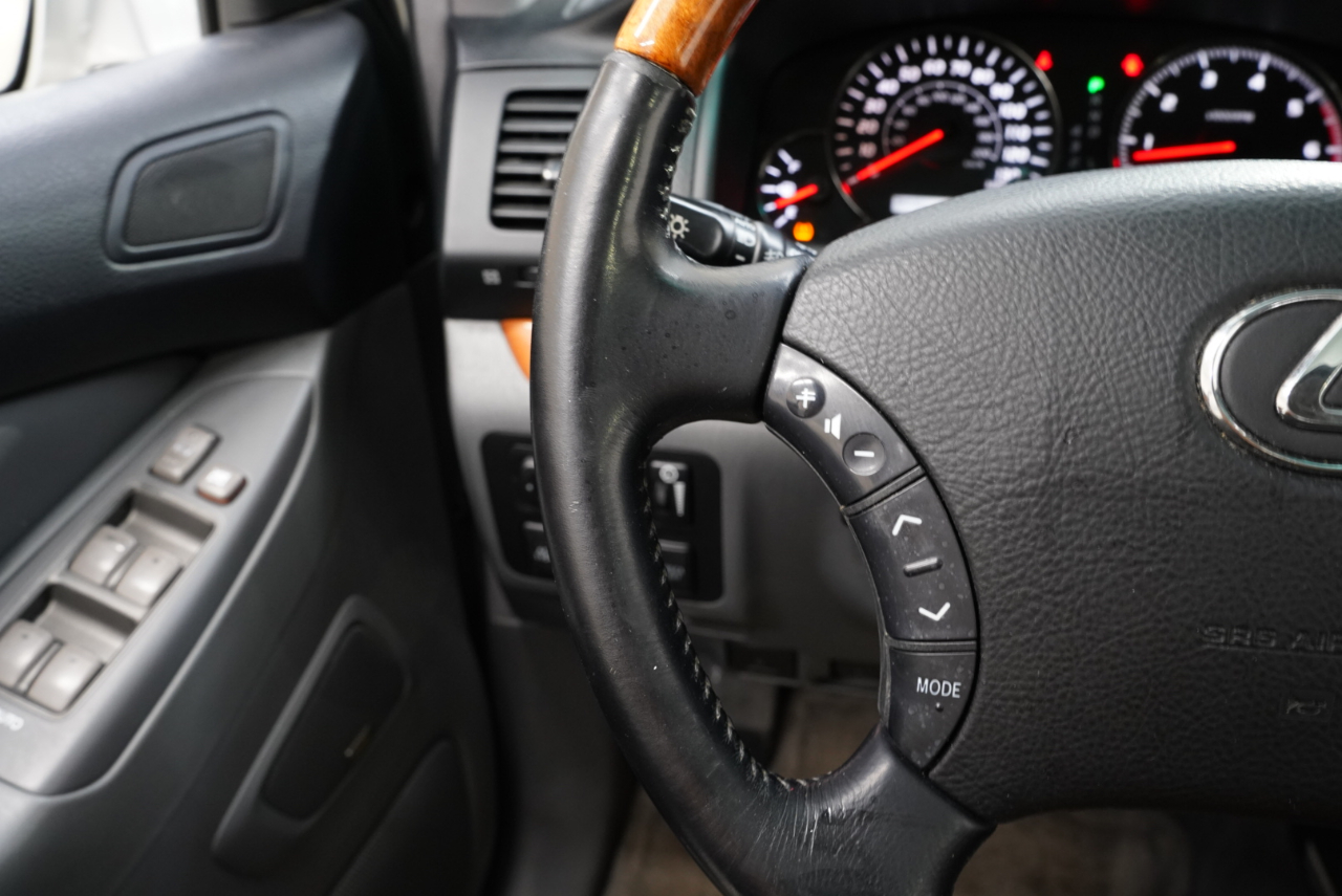 Lexus GX 470 4dr SUV 4WD 2004