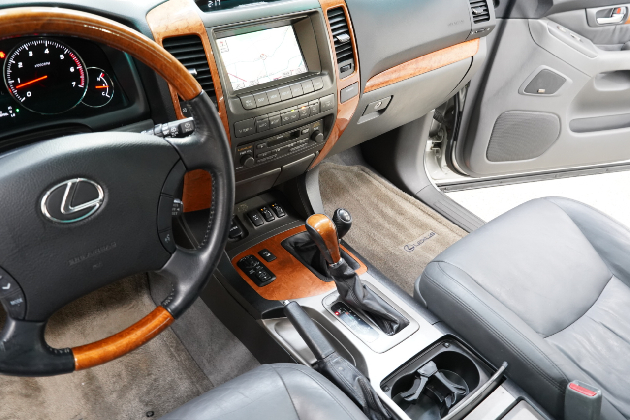 Lexus GX 470 4dr SUV 4WD 2004