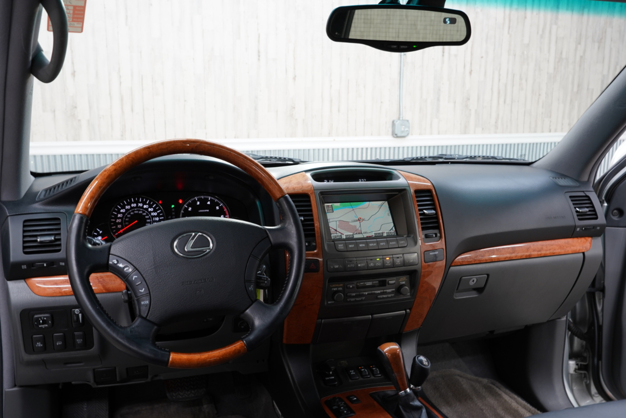 Lexus GX 470 4dr SUV 4WD 2004