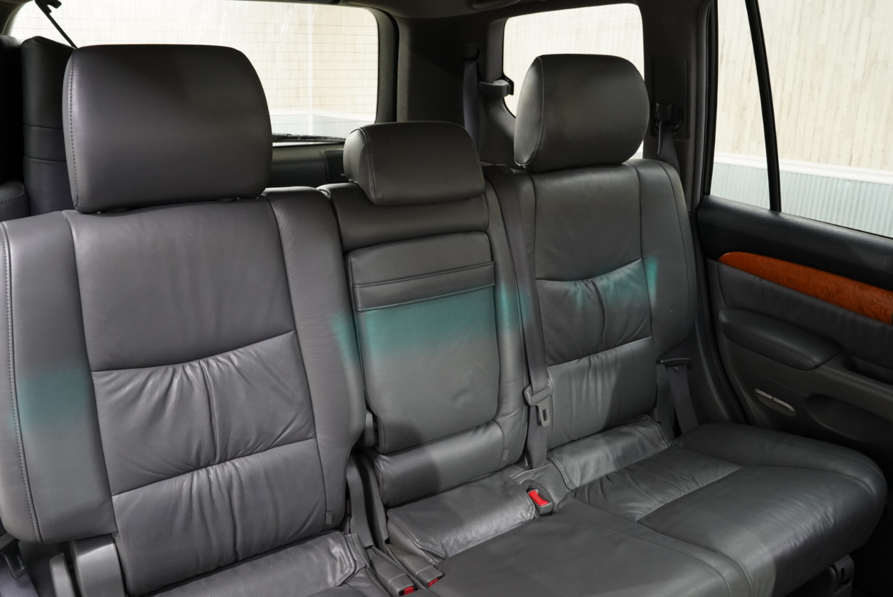 Lexus GX 470 4dr SUV 4WD 2004