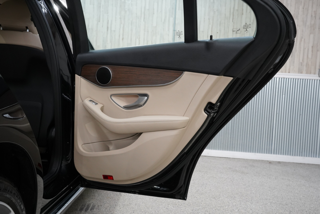 Mercedes-Benz C-Class C 300 4MATIC Sedan 2021