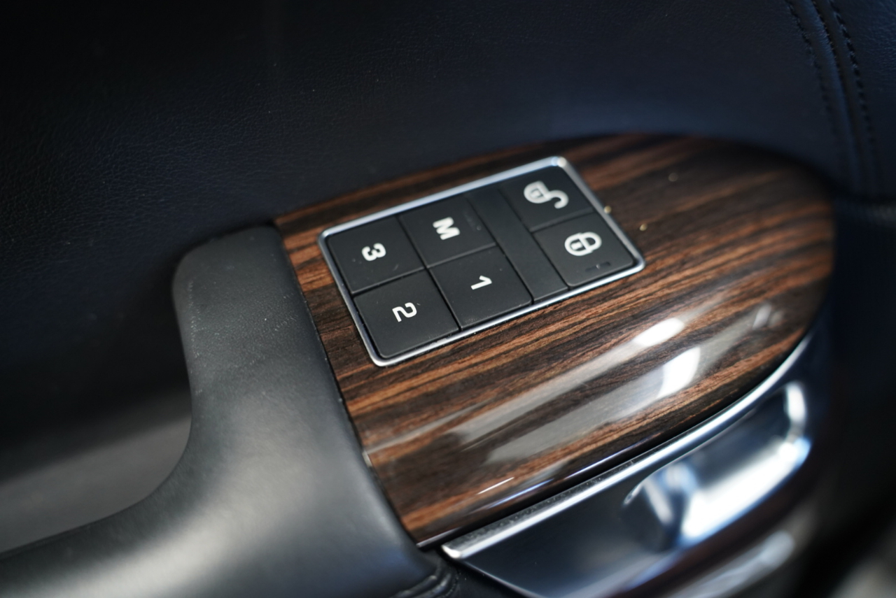 Land Rover Range Rover V8 Supercharged LWB 2017