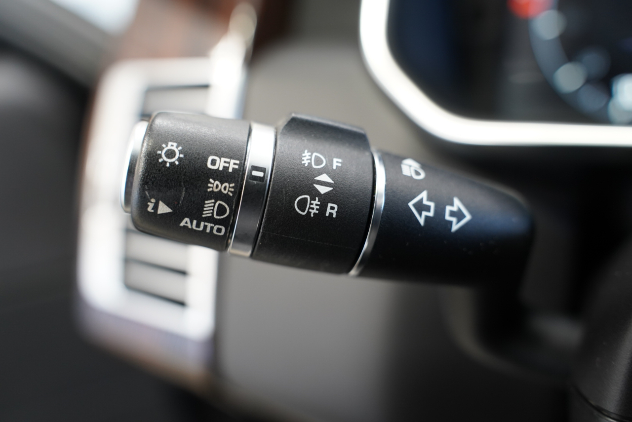 Land Rover Range Rover V8 Supercharged LWB 2017