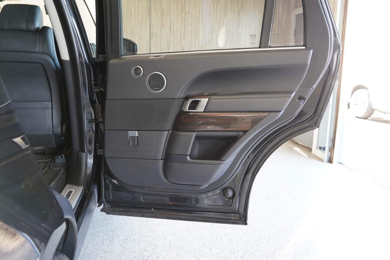 Land Rover Range Rover V8 Supercharged LWB 2017