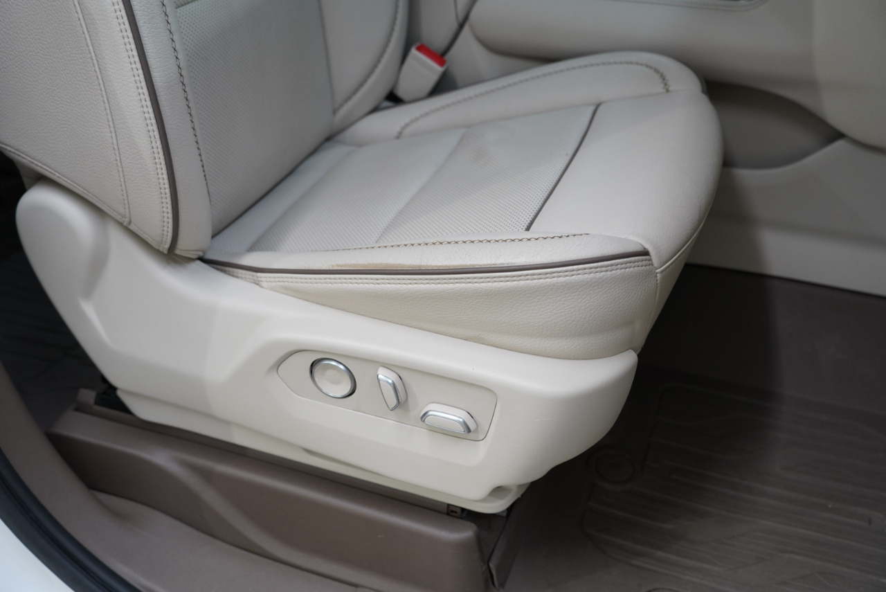 GMC Yukon 4WD 4dr Denali 2021