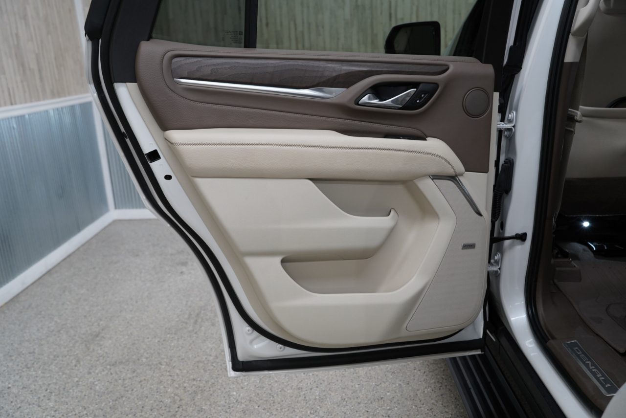 GMC Yukon 4WD 4dr Denali 2021