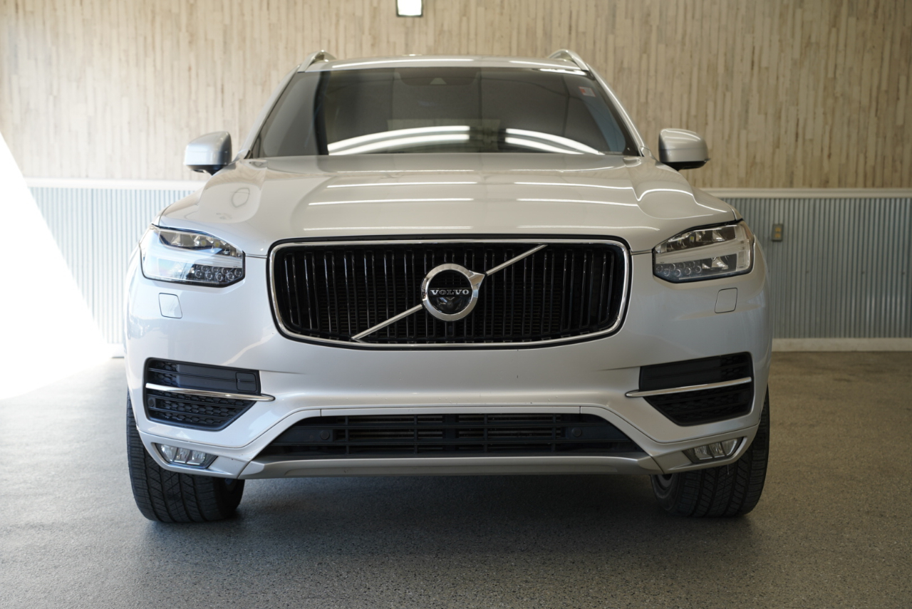 Volvo XC90 T6 AWD 7-Passenger Momentum 2017