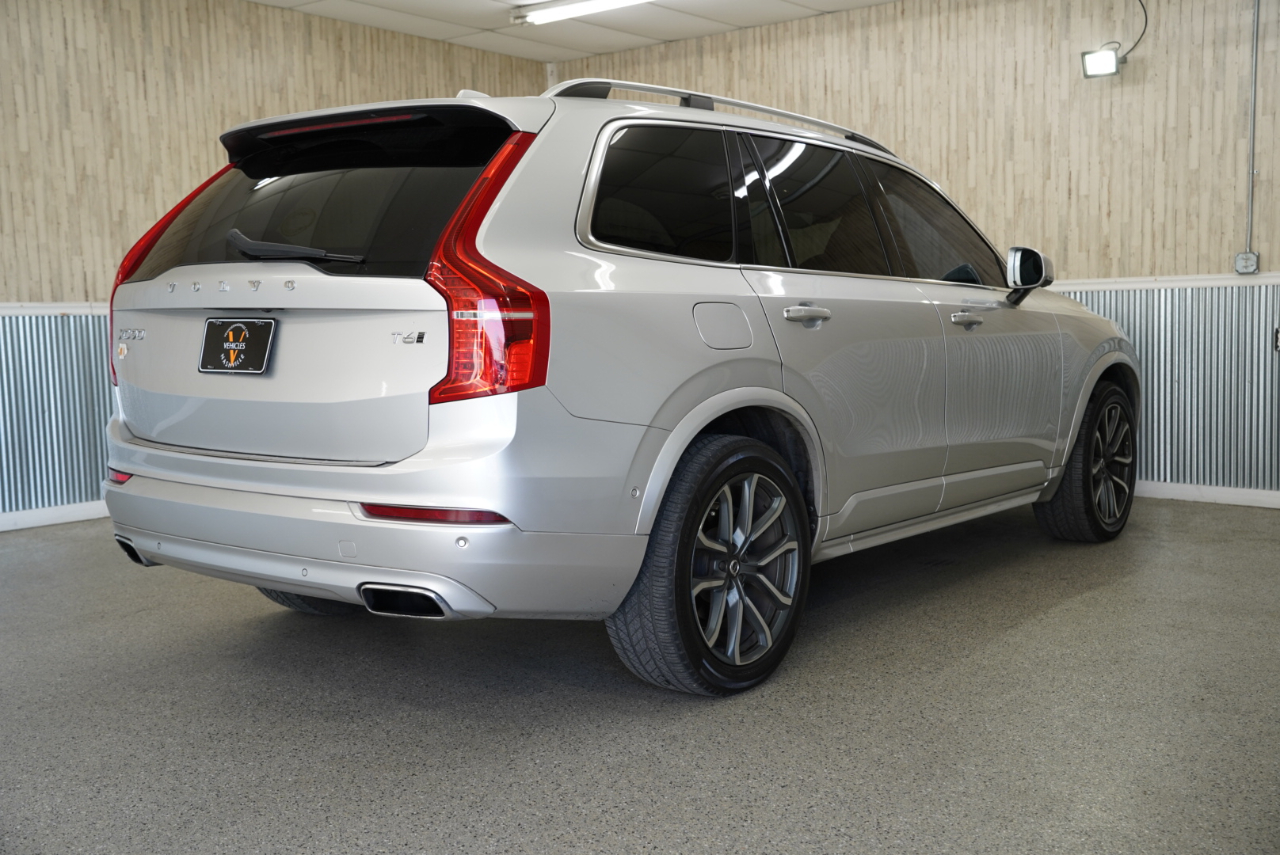 Volvo XC90 T6 AWD 7-Passenger Momentum 2017
