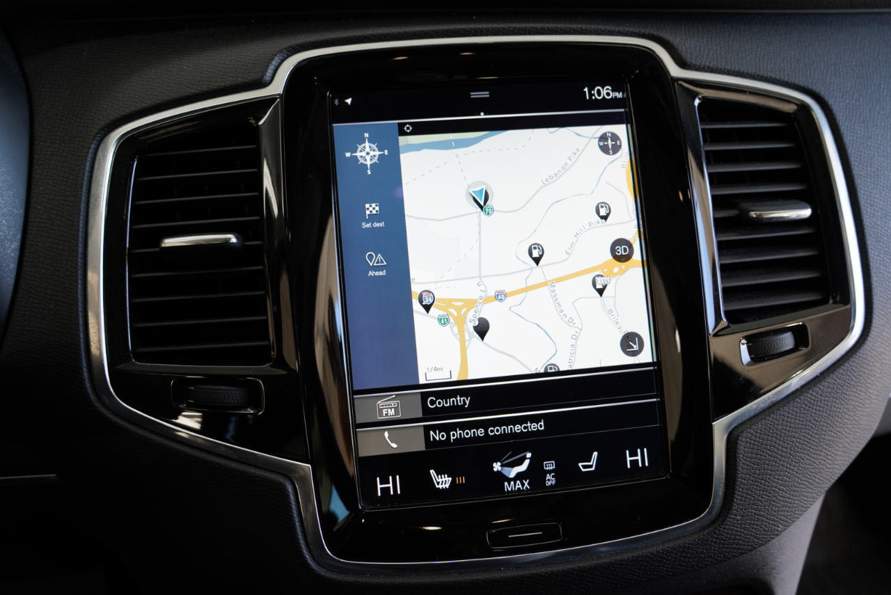 Volvo XC90 T6 AWD 7-Passenger Momentum 2017