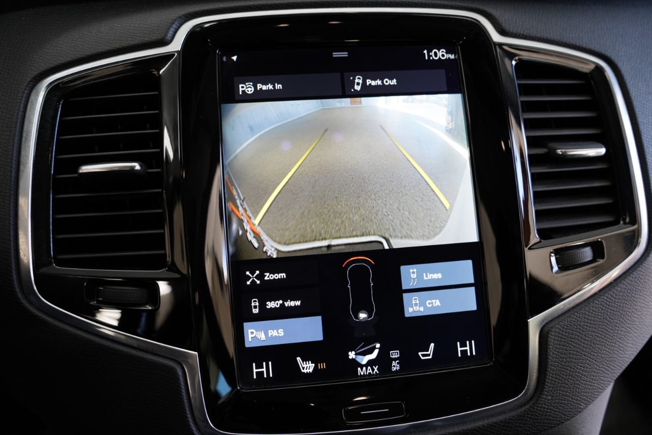 Volvo XC90 T6 AWD 7-Passenger Momentum 2017