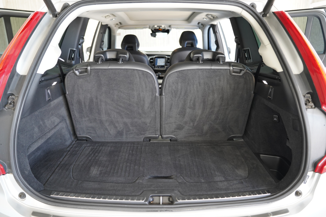 Volvo XC90 T6 AWD 7-Passenger Momentum 2017