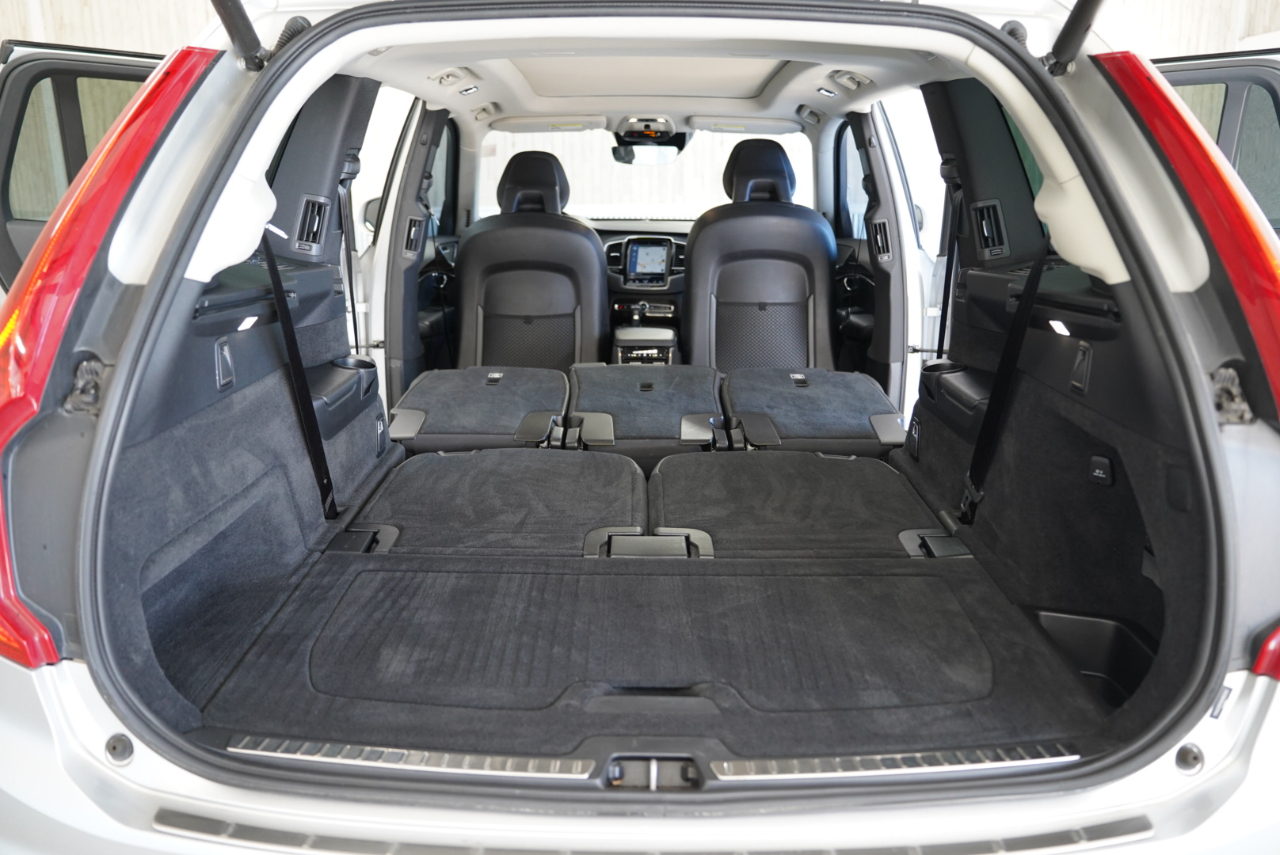 Volvo XC90 T6 AWD 7-Passenger Momentum 2017