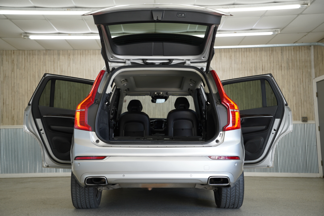 Volvo XC90 T6 AWD 7-Passenger Momentum 2017