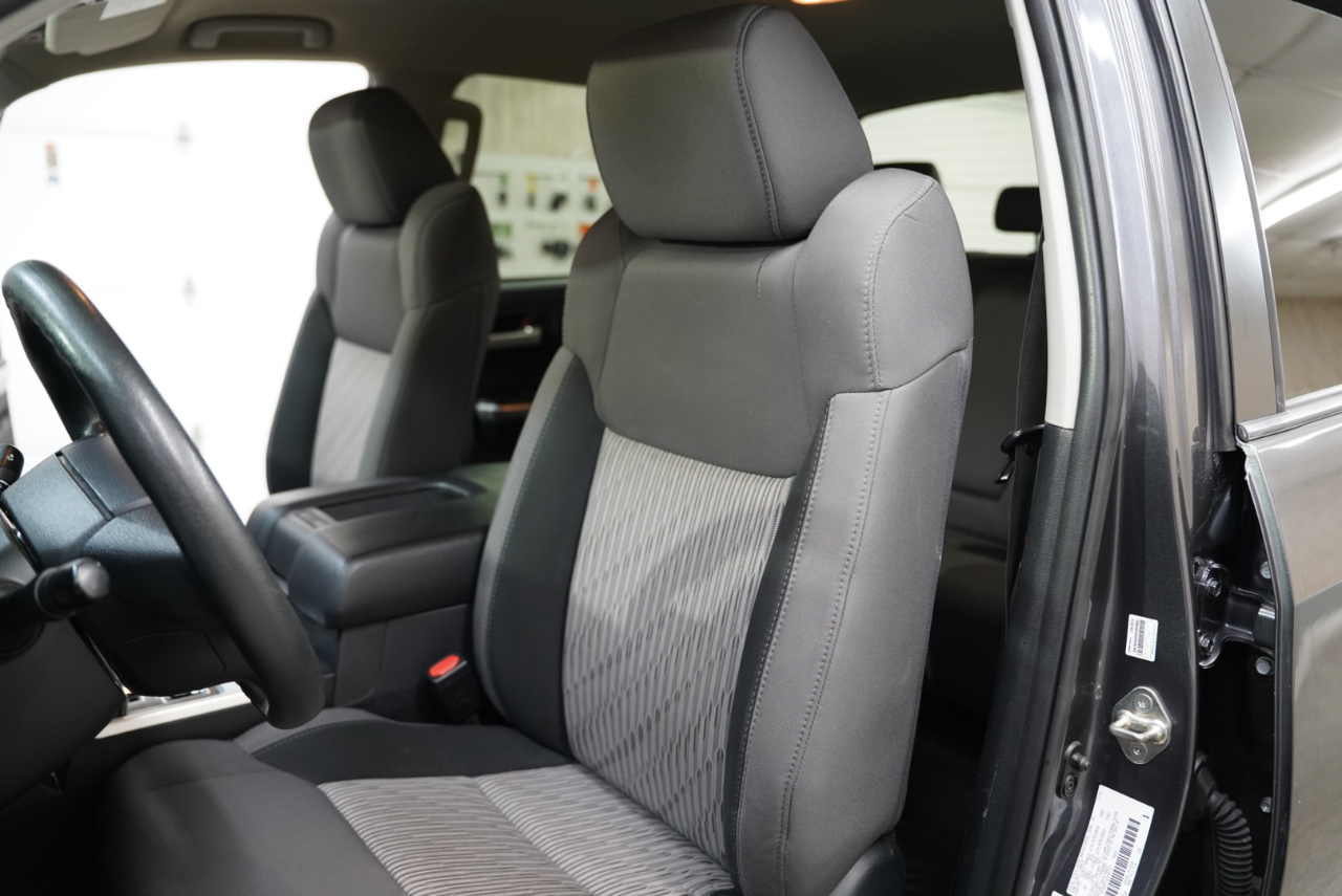 Toyota Tundra 4WD  2017