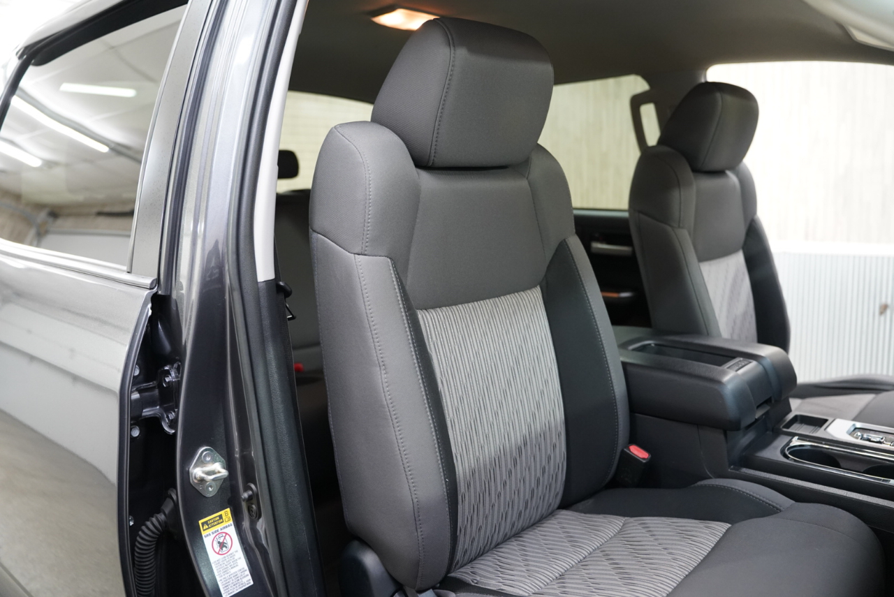 Toyota Tundra 4WD  2017