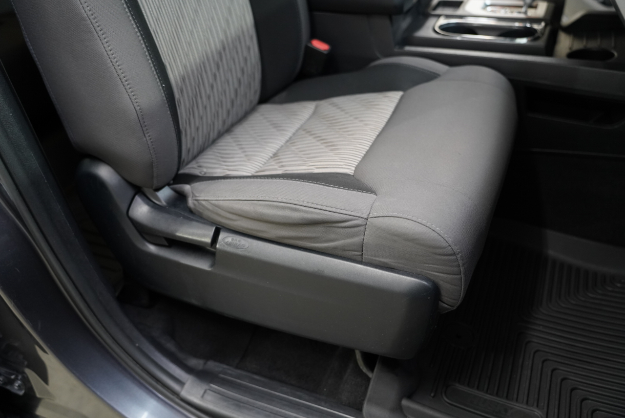 Toyota Tundra 4WD  2017