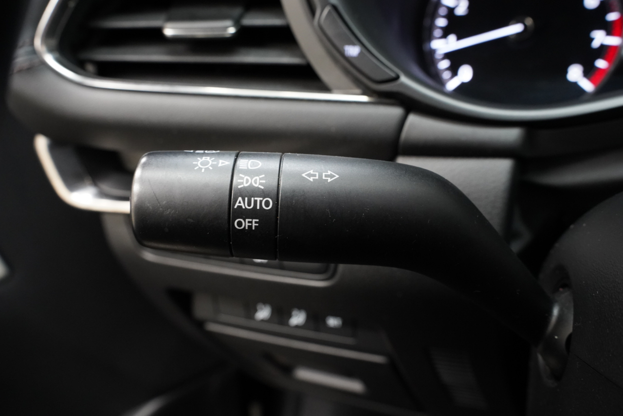 Mazda Mazda3 Hatchback FWD Auto w/Preferred Pkg 2019