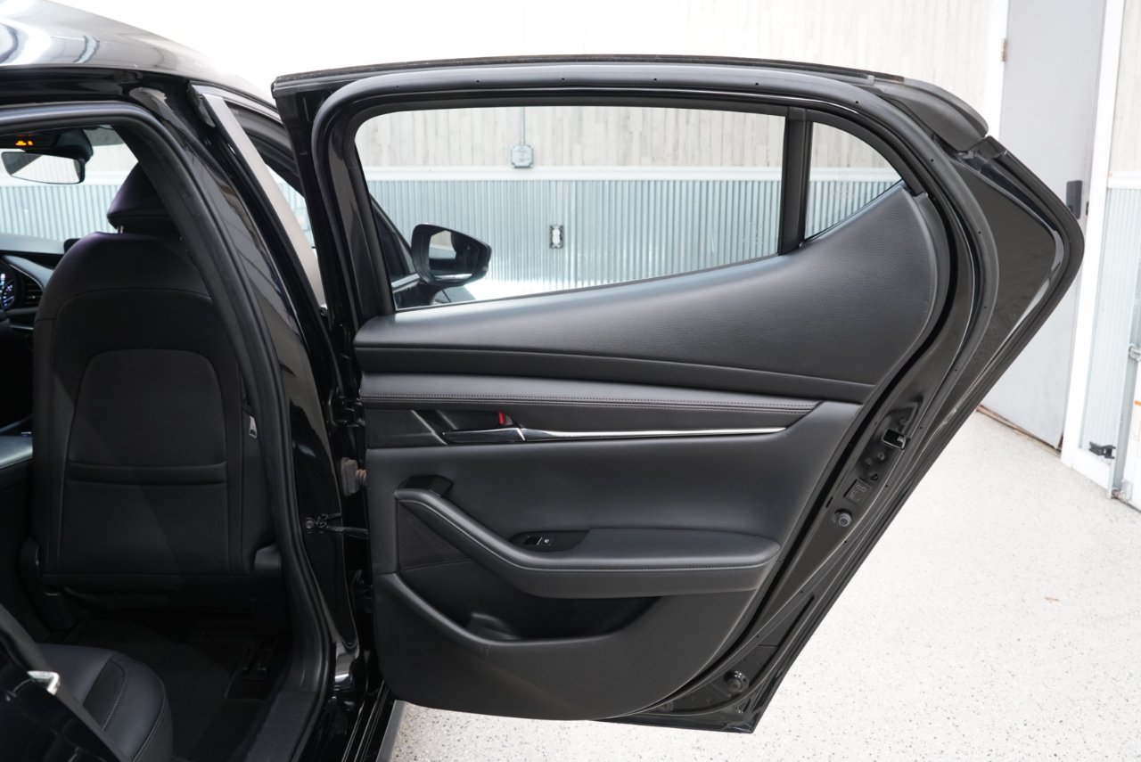 Mazda Mazda3 Hatchback FWD Auto w/Preferred Pkg 2019