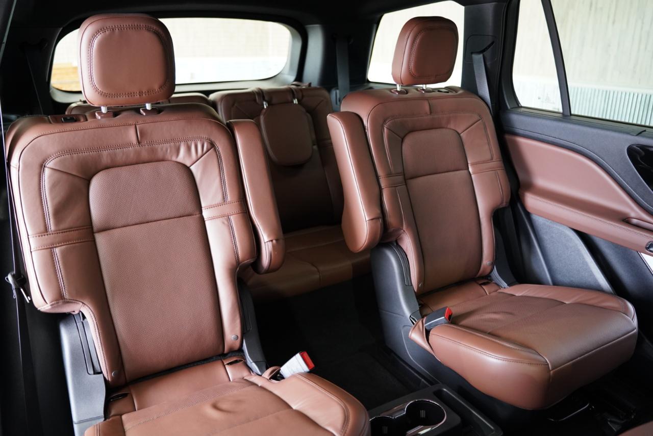 Lincoln Aviator Reserve AWD 2025