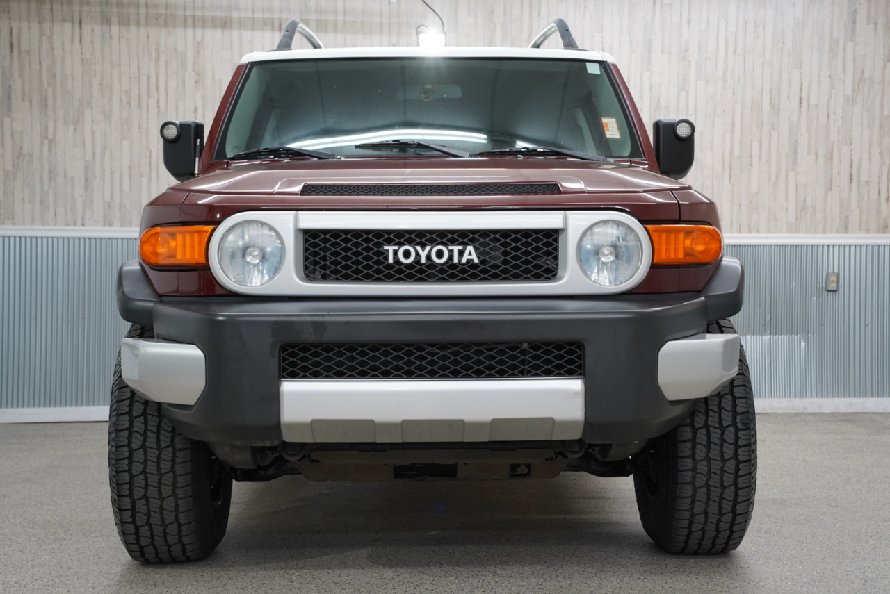 Toyota FJ Cruiser 4WD 2011