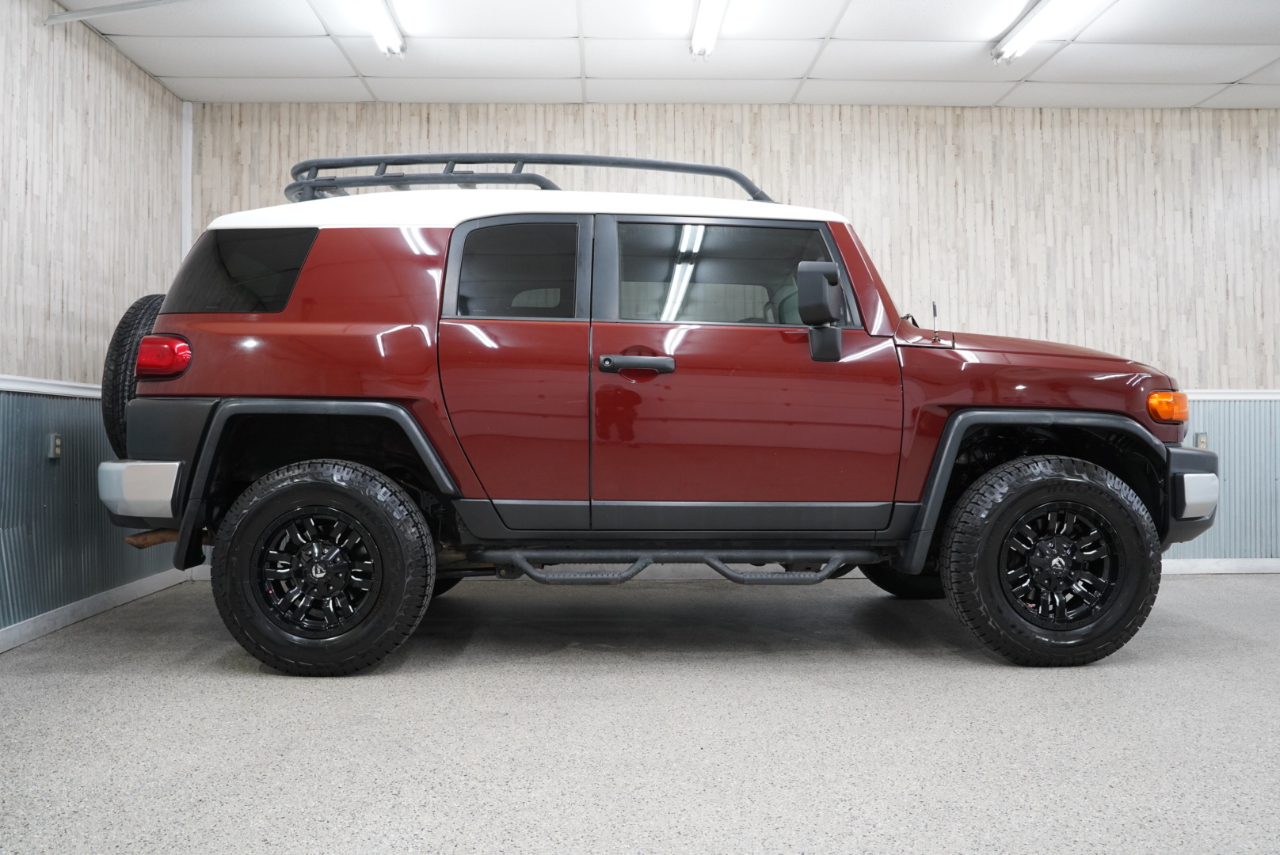 Toyota FJ Cruiser 4WD 2011