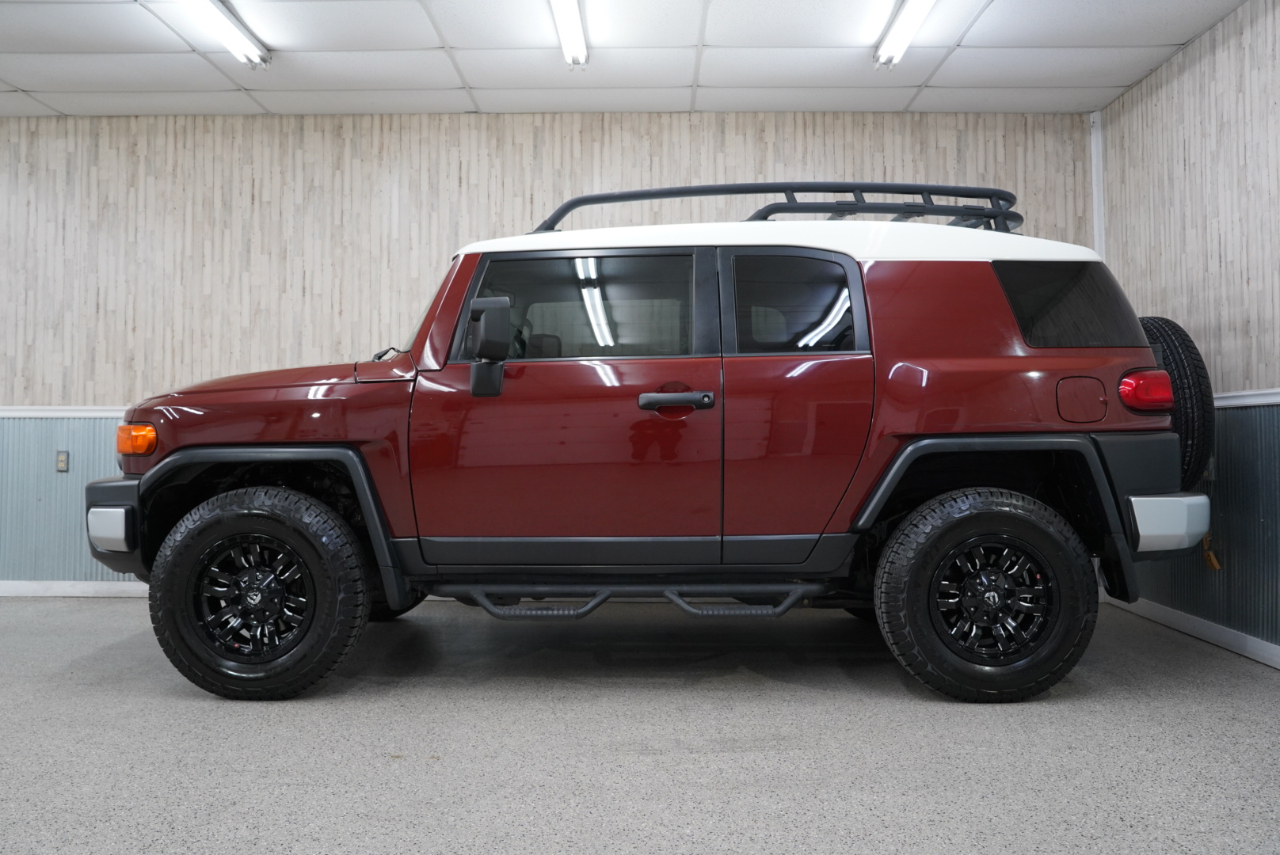 Toyota FJ Cruiser 4WD 2011