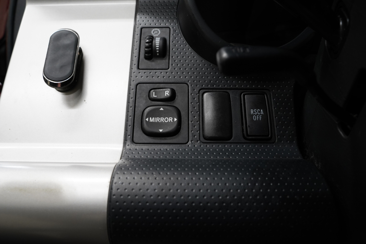 Toyota FJ Cruiser 4WD 2011