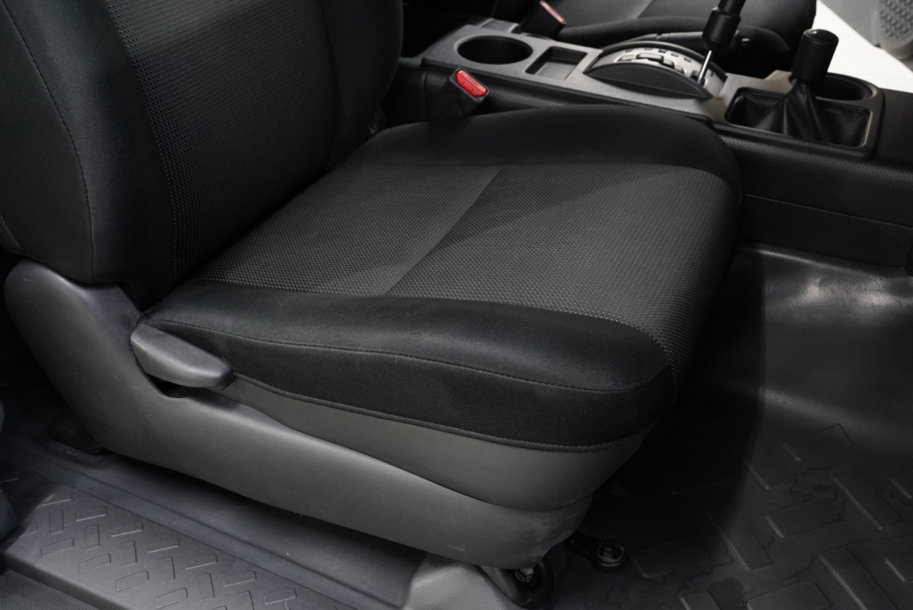 Toyota FJ Cruiser 4WD 2011