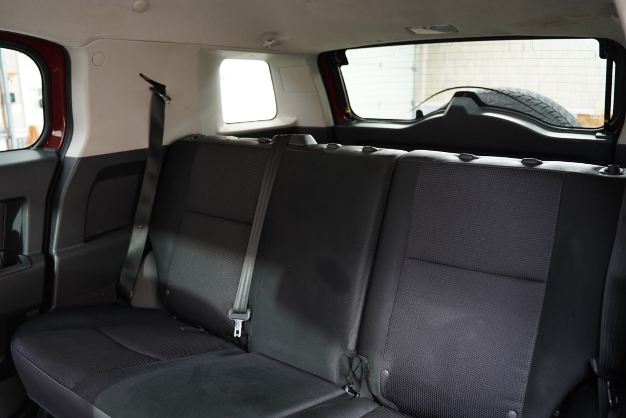 Toyota FJ Cruiser 4WD 2011