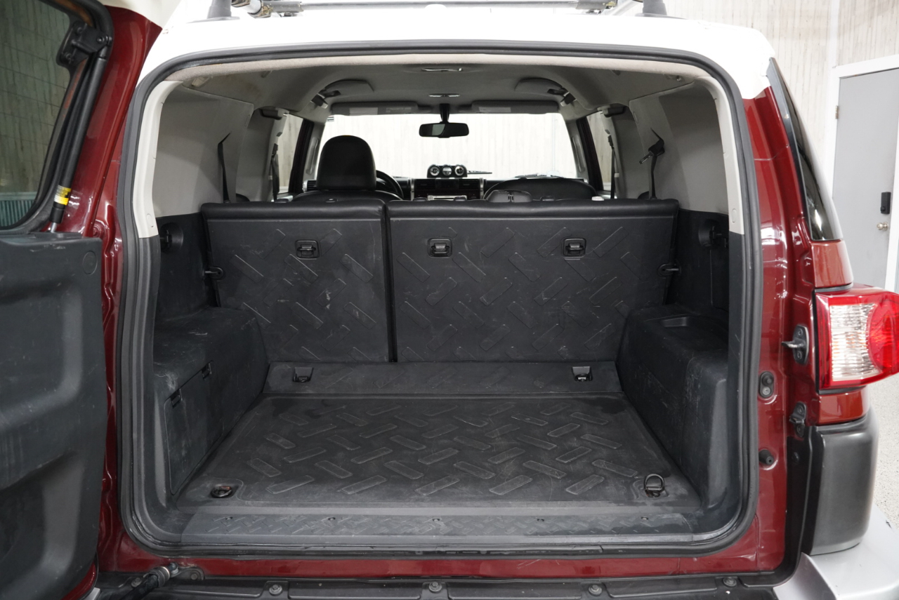 Toyota FJ Cruiser 4WD 2011