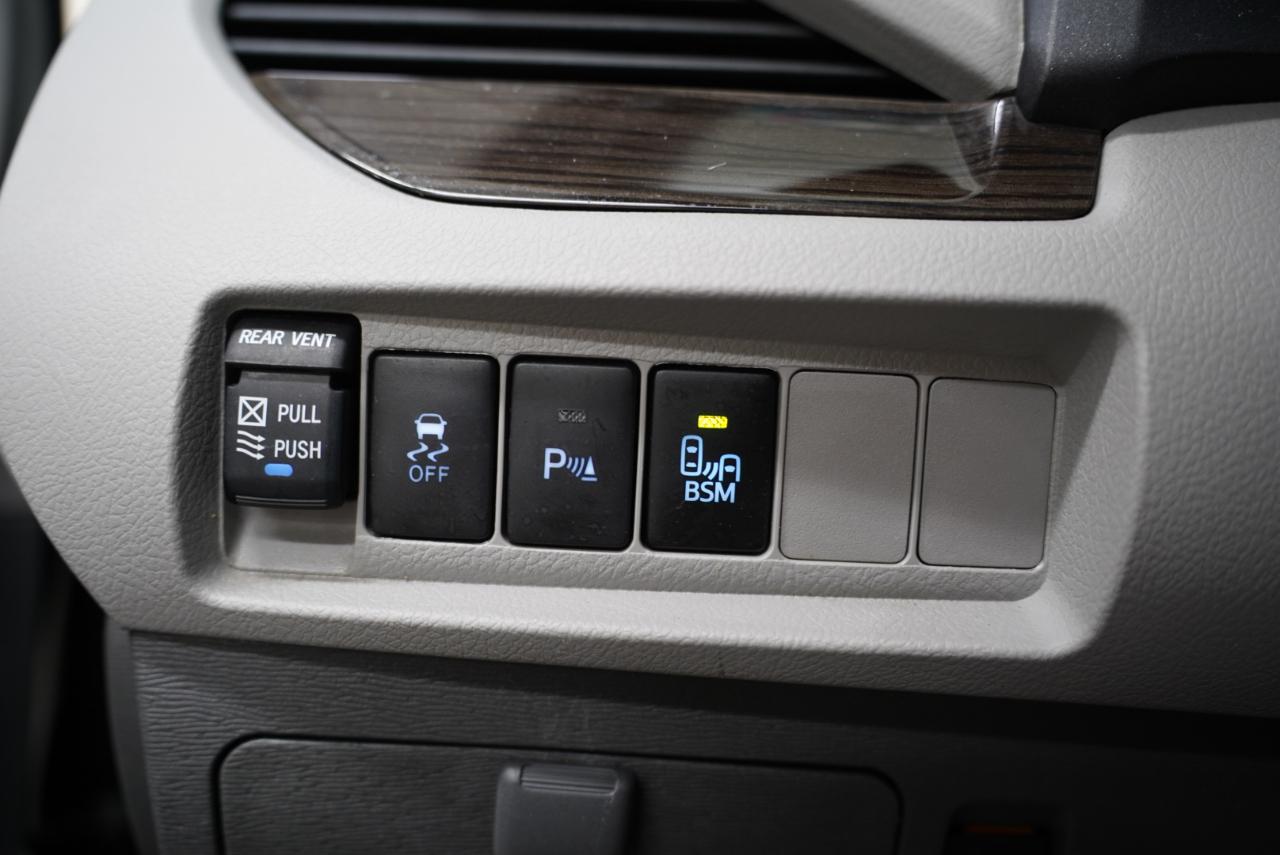 Toyota Sienna XLE AWD 7-Passenger (Natl) 2017