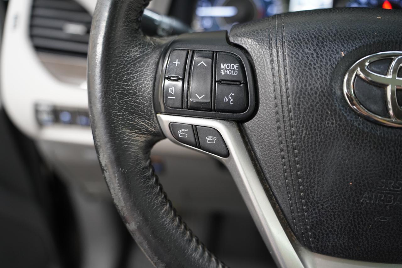 Toyota Sienna XLE AWD 7-Passenger (Natl) 2017